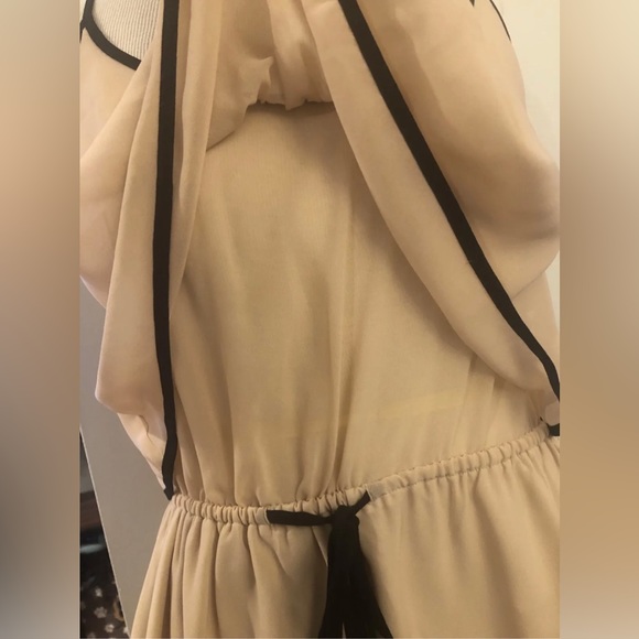 TLH by Hype Juliet Chiffon Nude Dress With Black Trim Nordstrom Size Medium M - Picture 4 of 6